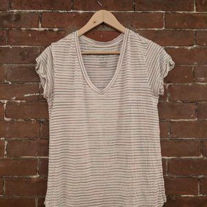 Soft and Sexy American Eagle V-neck